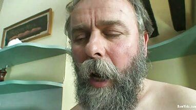 Arap göt şişman amatör porno mutfakta becerdin!