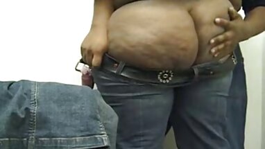 O turksismanporno kedi ile oynamayı bırak ve o küçük olanı al!