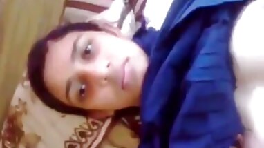 Sert oynuyor, siyah horoz için sisman turk porno çalışma saatleri