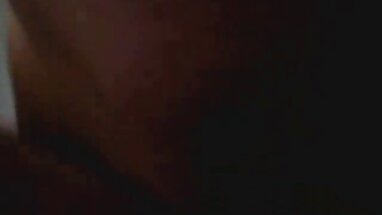 Sokak kızı porno turk sisman arka koltukta oral seks kandırdı,