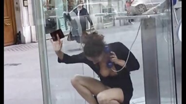 Küçük kızın kız porno turbanli sisman arkadaşını erkeklerle paylaşmak