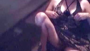 Mutfakta tivitir porno şişman İngiliz hottie. JOİ